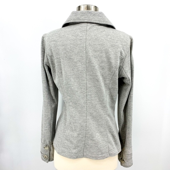 🎉CAbi Heather Gray Jersey Knit Button Up Jacket - Picture 3 of 6